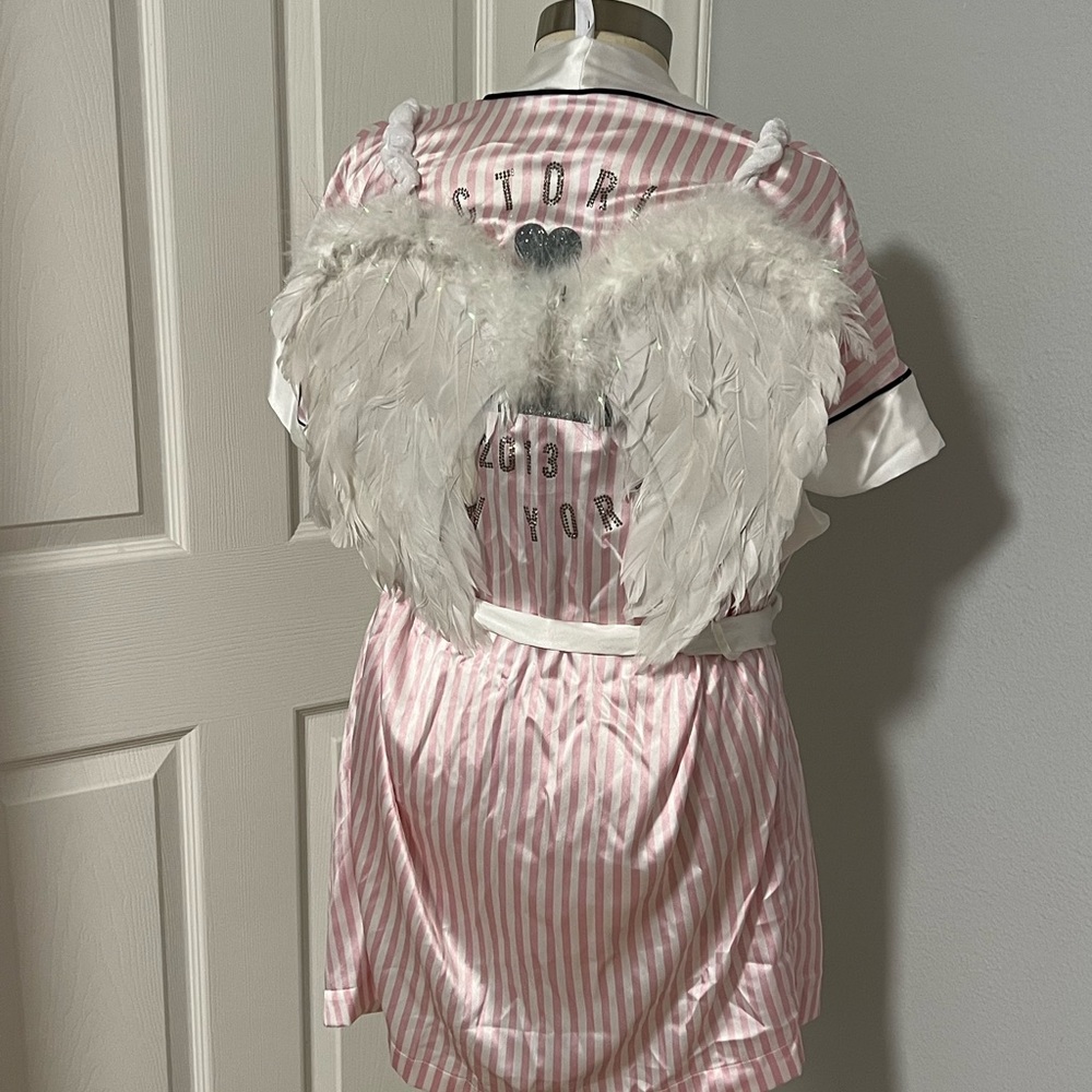 Victoria’s Secret Angel Costume - Picture 2 of 10
